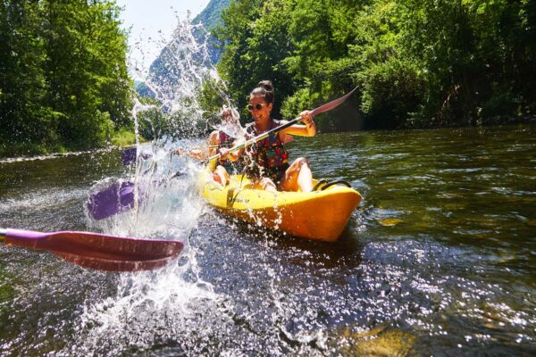 Discesa in canoa lungo l'Ariège