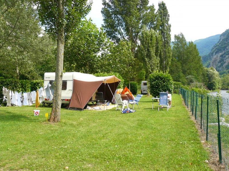 Emplacements Pour Tentes Caravances Ou Camping Cars Ariege Evasion